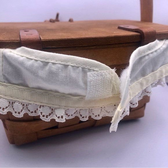 [Longaberger Baskets] 1989 Small Kiddie Purse Basket with Cream Fabric Liner - Picture 6 of 16